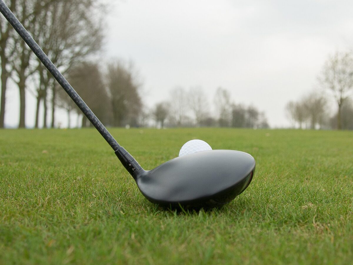 Golfkentän avausalue
